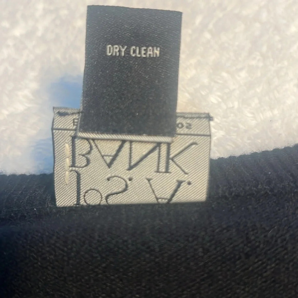 Jos. A. Bank Sz M Black & Gray Diamond Jacquard Pattern V-Neck Sweater Wool - Picture 15 of 16